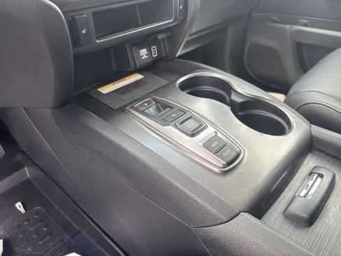 Used 2022 Honda Pilot Special Edition image 16