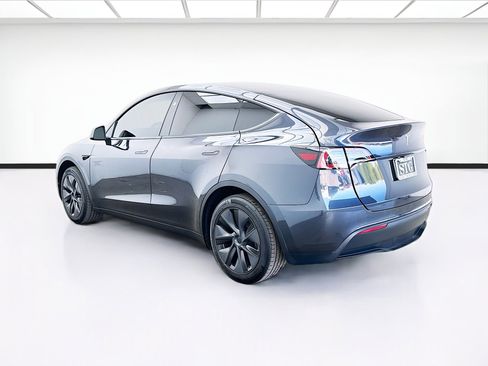 Used 2025 Tesla Model Y Long Range image 6