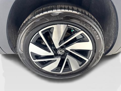 Used 2025 Volkswagen Atlas SEL AWD/4WD image 91