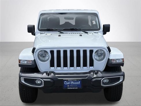 Used 2018 Jeep Wrangler Unlimited Sahara AWD/4WD image 2