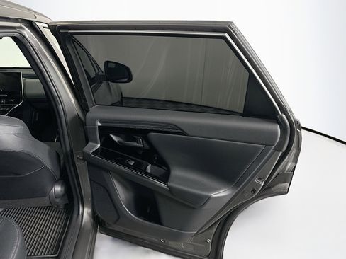 Used 2023 Toyota bZ4X XLE image 30