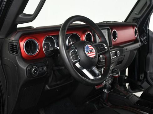 Used 2018 Jeep Wrangler Unlimited Rubicon AWD/4WD image 28