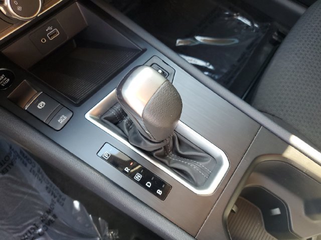 Used 2025 Nissan Kicks S FWD image 23