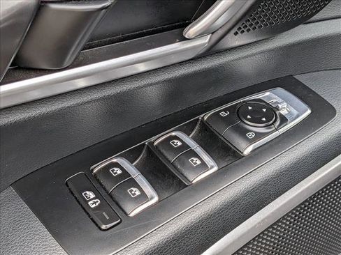 Used 2025 Kia Telluride S AWD/4WD image 11