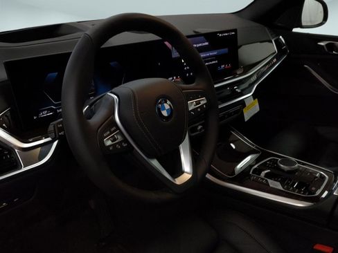 New 2026 BMW X5 xDrive50e image 18