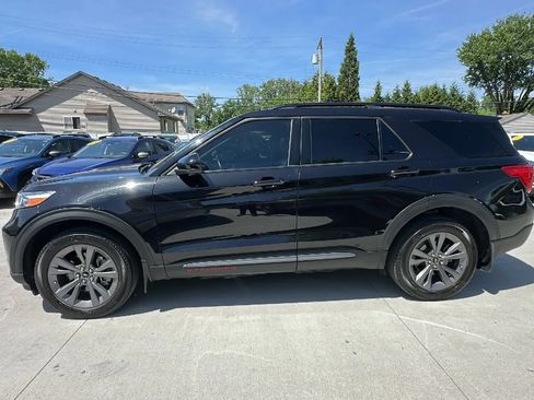 Used 2022 Ford Explorer XLT w/ Equipment Group 202A AWD/4WD image 8