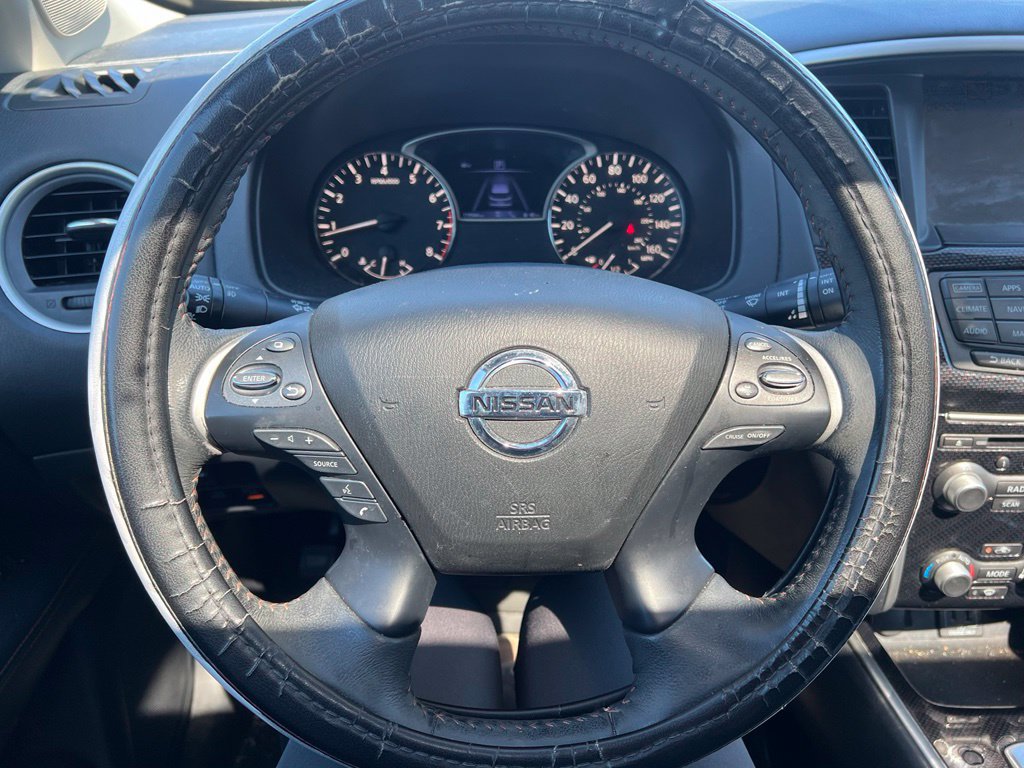 Used 2020 Nissan Pathfinder SL FWD image 13