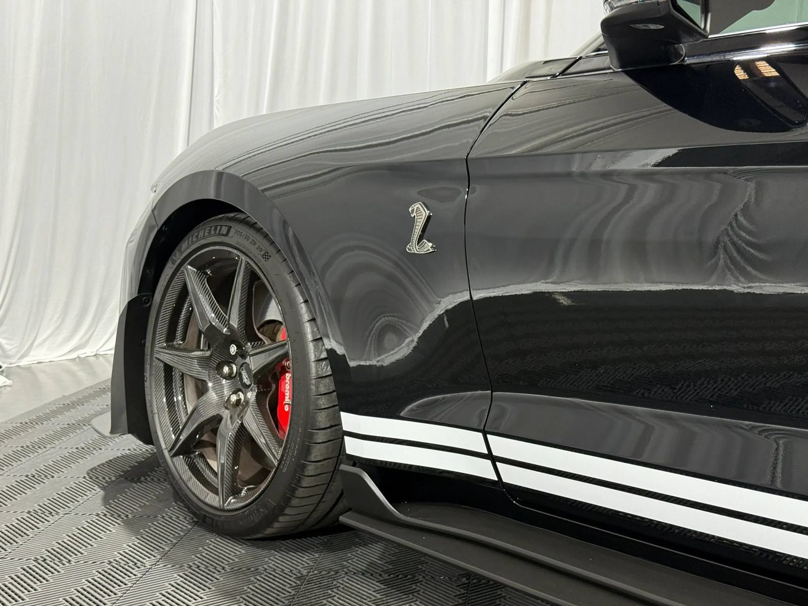 Used 2022 Ford Mustang Shelby GT500 w/ Carbon Fiber Track Pack RWD image 14