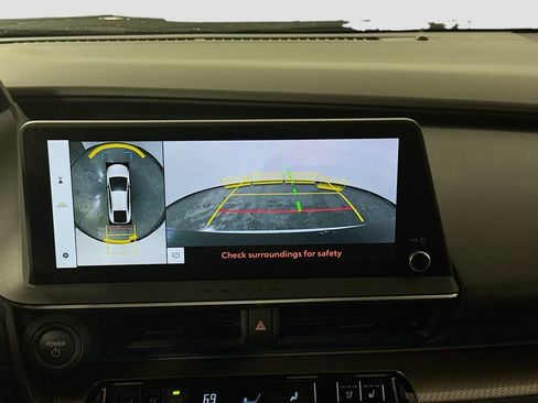 Used 2024 Toyota Prius Limited w/ Limited Premium Package image 13