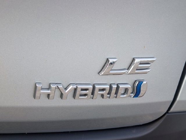 Certified 2023 Toyota Sienna LE FWD image 37