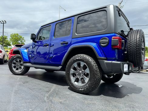 Used 2020 Jeep Wrangler Unlimited Sahara AWD/4WD image 4