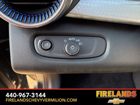 New 2026 Chevrolet Trax LT w/ Midnight Edition image 17