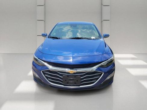 Used 2023 Chevrolet Malibu LT FWD image 2