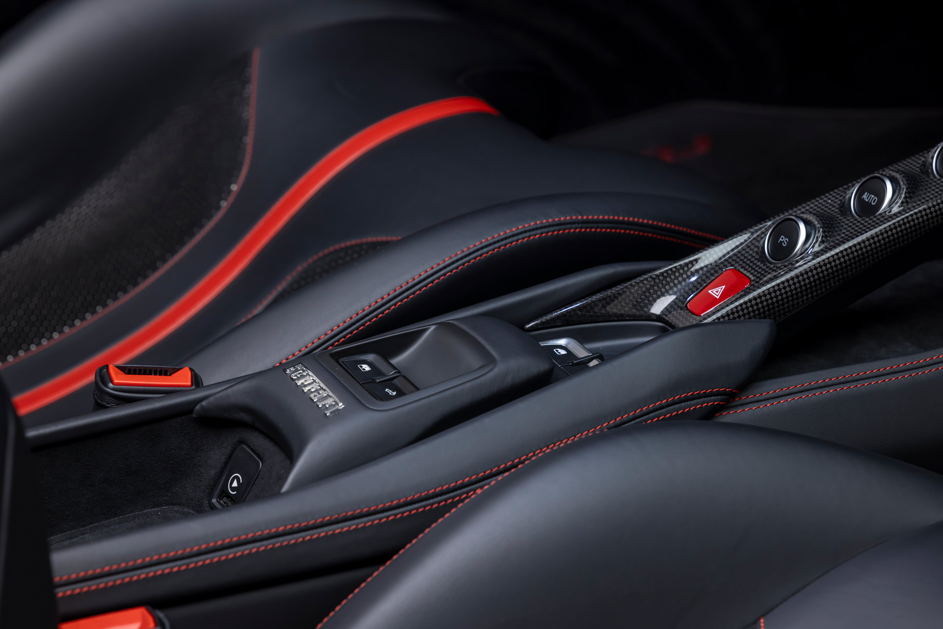 Certified 2022 Ferrari F8 Tributo RWD image 50