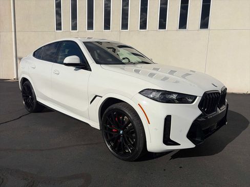 New 2026 BMW X6 xDrive40i w/ Climate Comfort Package image 2