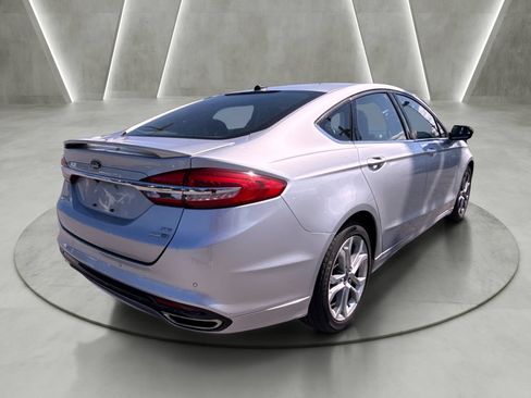 Used 2017 Ford Fusion SE AWD/4WD image 3