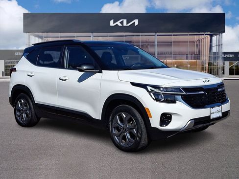 Certified 2024 Kia Seltos S AWD/4WD image 1