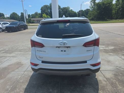 Used 2017 Hyundai Santa Fe Sport FWD image 4