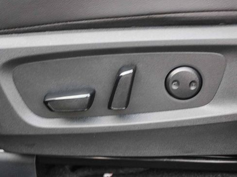 Used 2025 Nissan Pathfinder Rock Creek AWD/4WD image 25