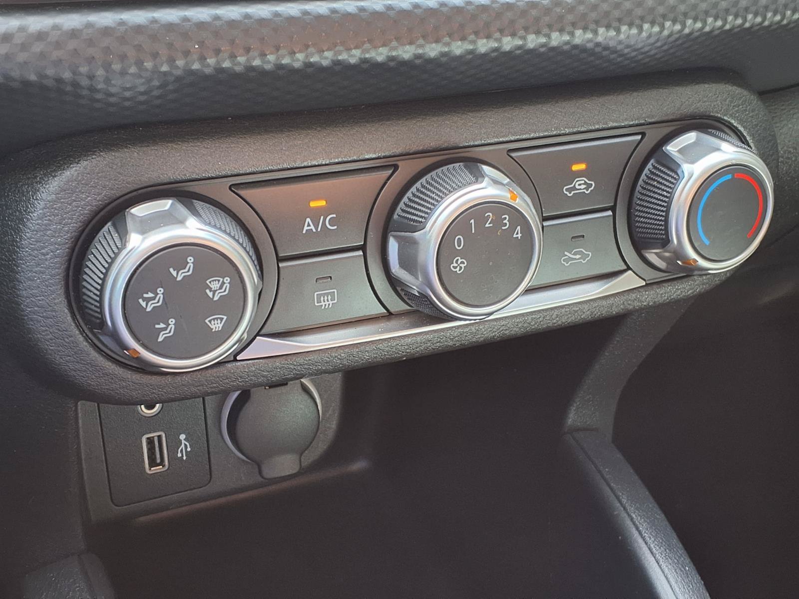 Used 2021 Nissan Kicks S FWD image 15