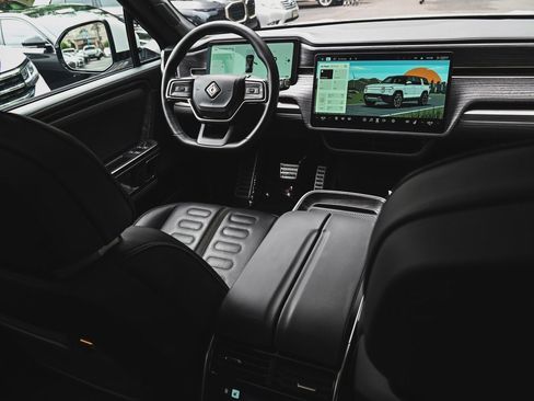 Used 2022 Rivian R1S Launch Edition image 35