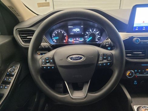 Used 2020 Ford Escape SE image 22