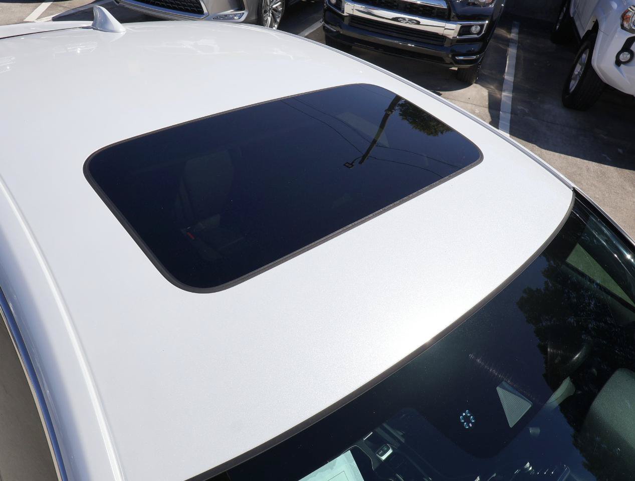 Used 2019 Honda Accord Touring image 30