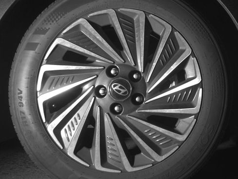 Used 2025 Hyundai Sonata SEL FWD image 13