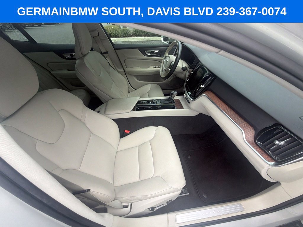 Used 2020 Volvo S60 T5 Momentum FWD image 23