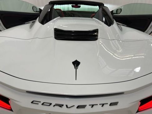 Used 2022 Chevrolet Corvette Stingray Convertible w/ 1LT image 11