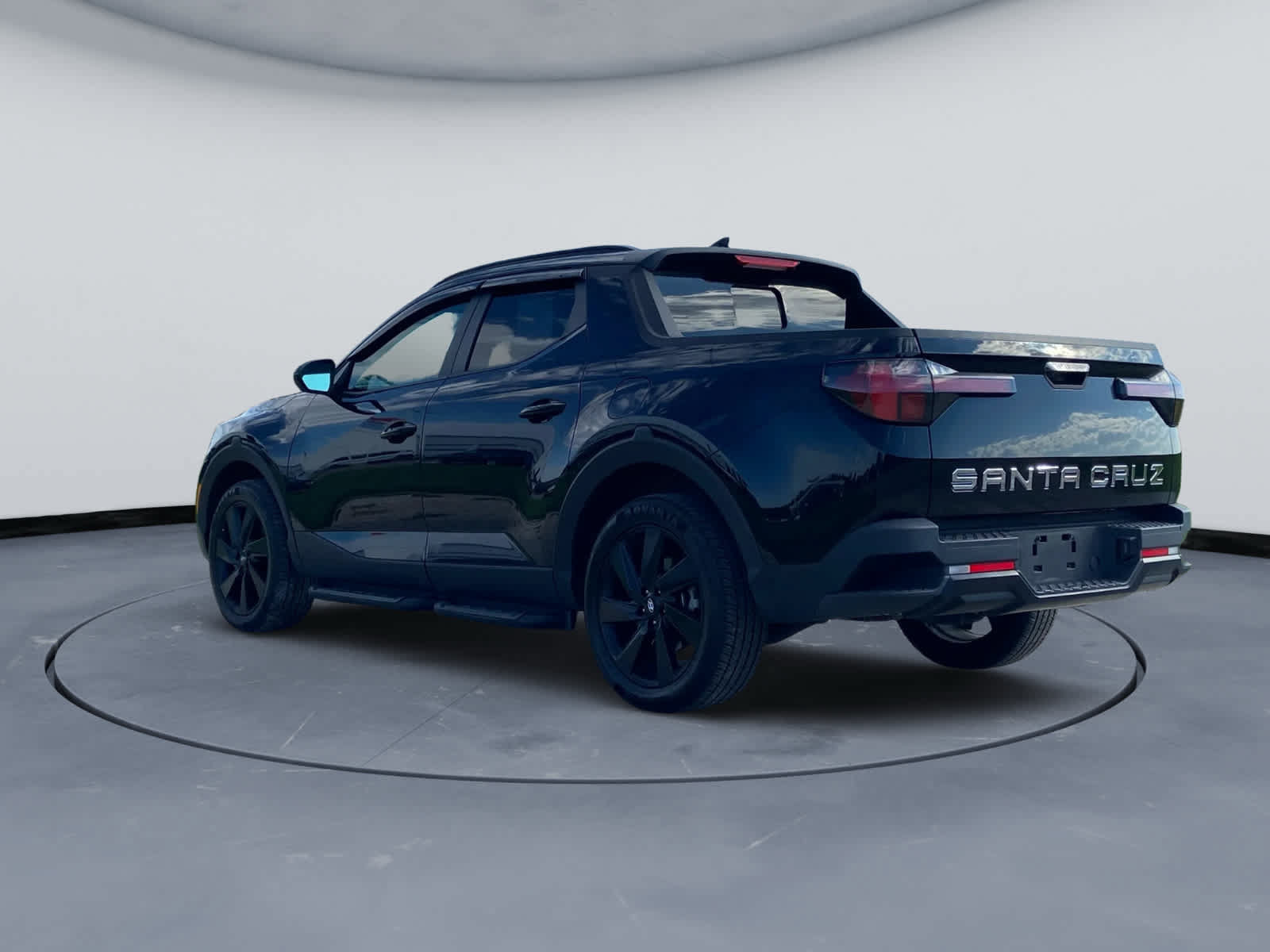 Used 2024 Hyundai Santa Cruz Night AWD/4WD image 9