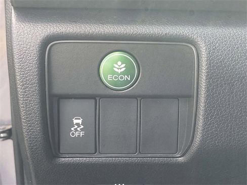 Used 2017 Honda Accord Sport image 30