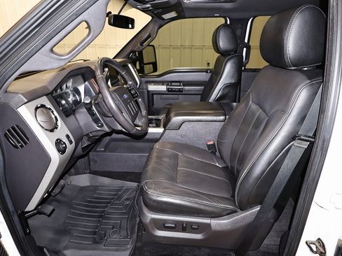 Used 2016 Ford F250 Lariat w/ Lariat Ultimate Package image 15