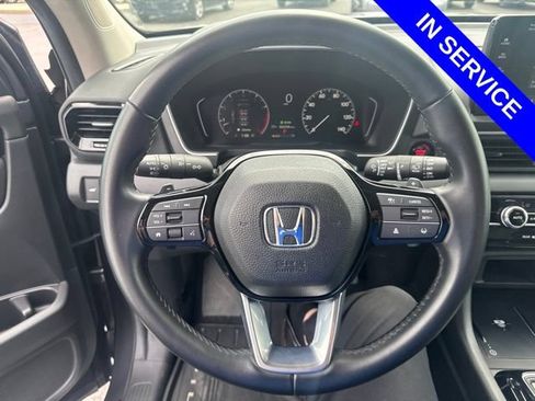 Used 2025 Honda Pilot EX-L image 9