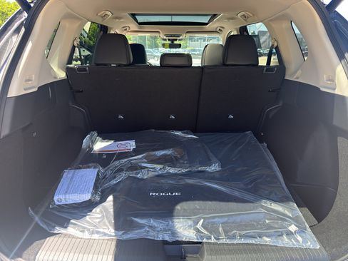 New 2026 Nissan Rogue Dark Armor AWD/4WD image 36