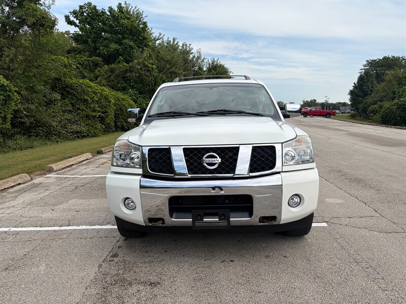 Used 2004 Nissan Armada LE w/ (DVD) Technology Pkg (LE) AWD/4WD image 8