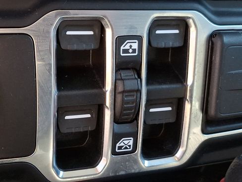 Certified 2022 Jeep Wrangler Unlimited Sport AWD/4WD image 26