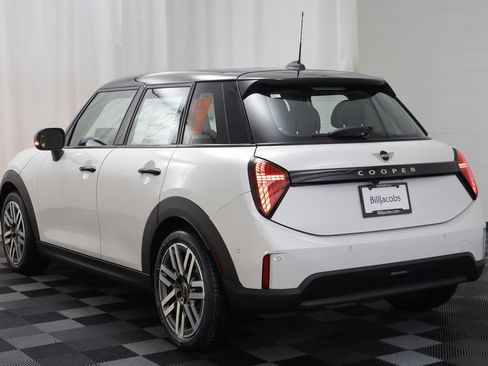 New 2026 MINI Cooper 4-Door Hardtop image 14