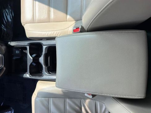 Used 2019 Honda CR-V EX-L image 15
