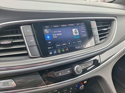 Used 2024 Buick Enclave Premium AWD/4WD image 24