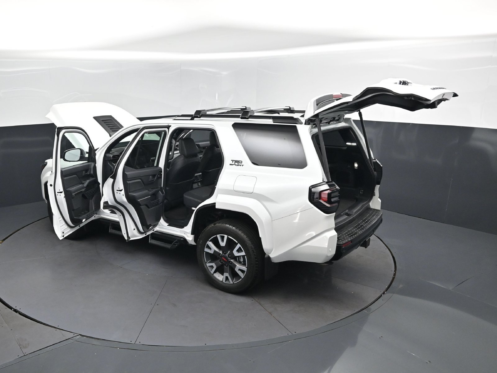 Used 2025 Toyota 4Runner TRD Sport Premium w/ Tow Technology Package AWD/4WD image 2