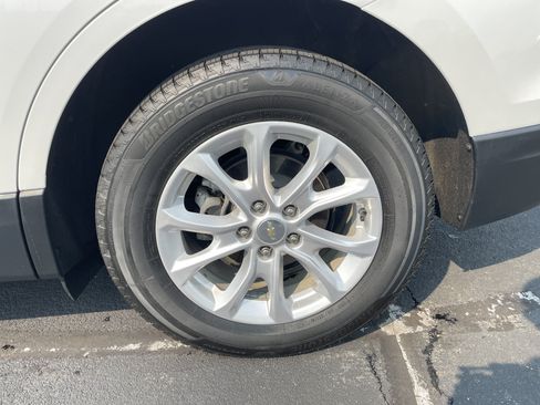 Used 2020 Chevrolet Equinox LT FWD image 26