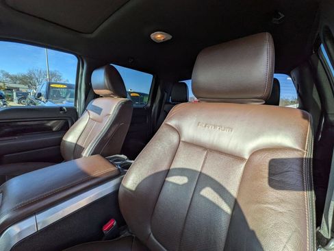 Used 2011 Ford F150 Platinum image 13