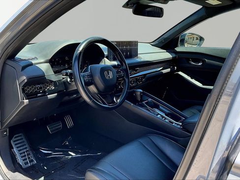 Used 2024 Honda Accord Sport image 17