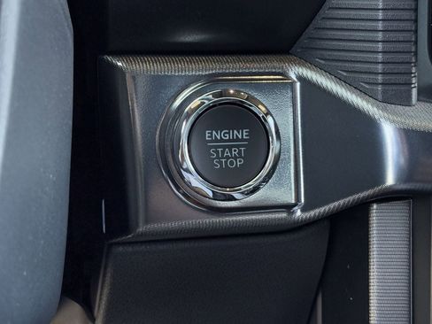 New 2025 Ford F150 Platinum w/ Equipment Group 702A High image 75