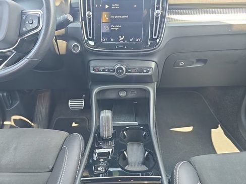 Used 2020 Volvo XC40 T5 R-Design w/ Protection Package Premier AWD/4WD image 6
