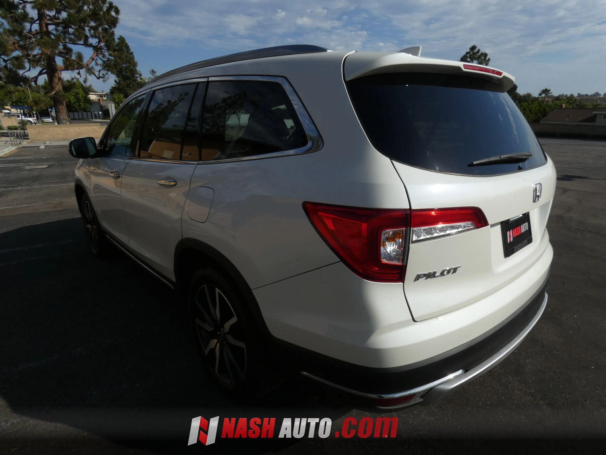 Used 2019 Honda Pilot Touring image 12
