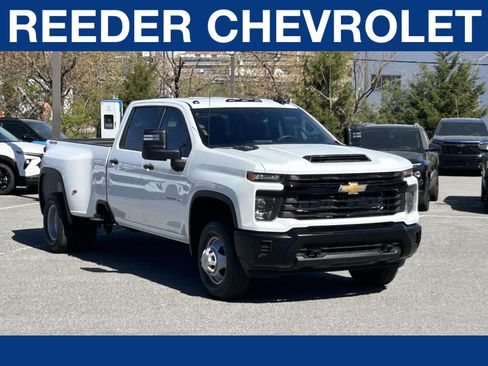 New 2026 Chevrolet Silverado 3500 W/T AWD/4WD image 1