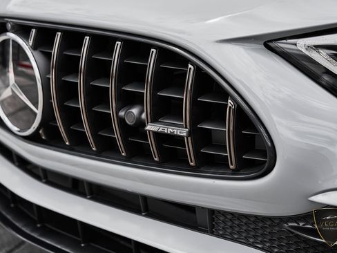 Used 2025 Mercedes-Benz SL 43 AMG w/ Driver Assistance Package image 10
