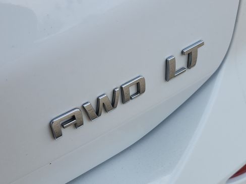 Used 2024 Chevrolet Equinox LT AWD/4WD image 17